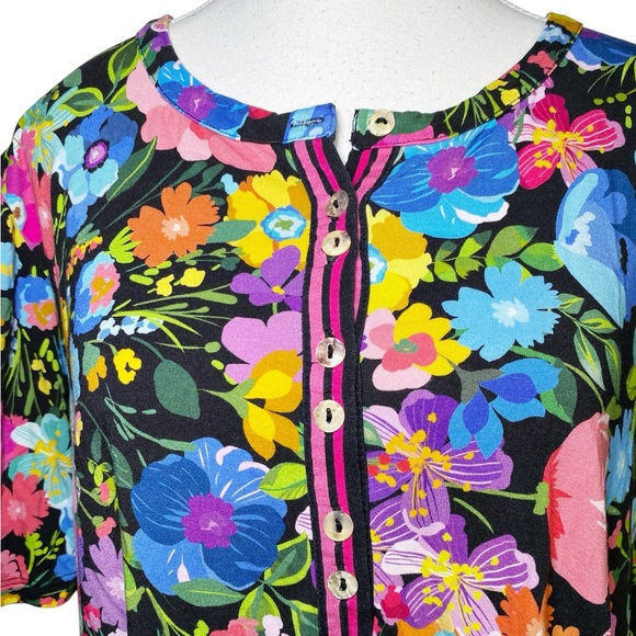 Johnny Was THE JANIE FAVORITE FLUTTER SLEEVE HENLEY TOP - Picture 4 of 13